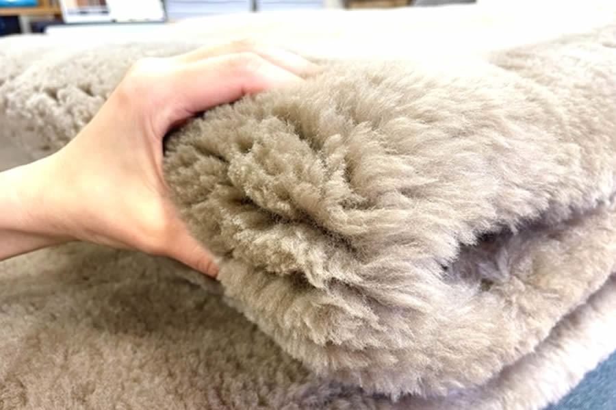 アミカドヤのムートンシーツ
